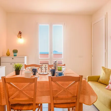 بيت للعطل Pet Friendly In With House Sea View *