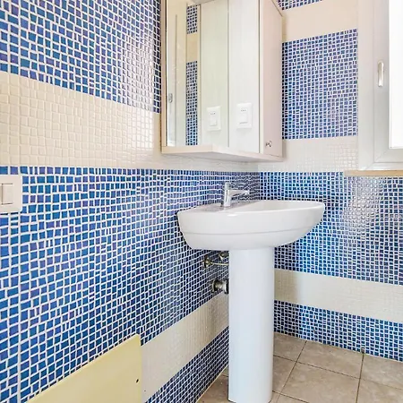 Pet Friendly In With House Sea View بيت للعطل *