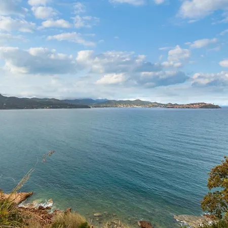 Pet Friendly In With House Sea View Holiday home *